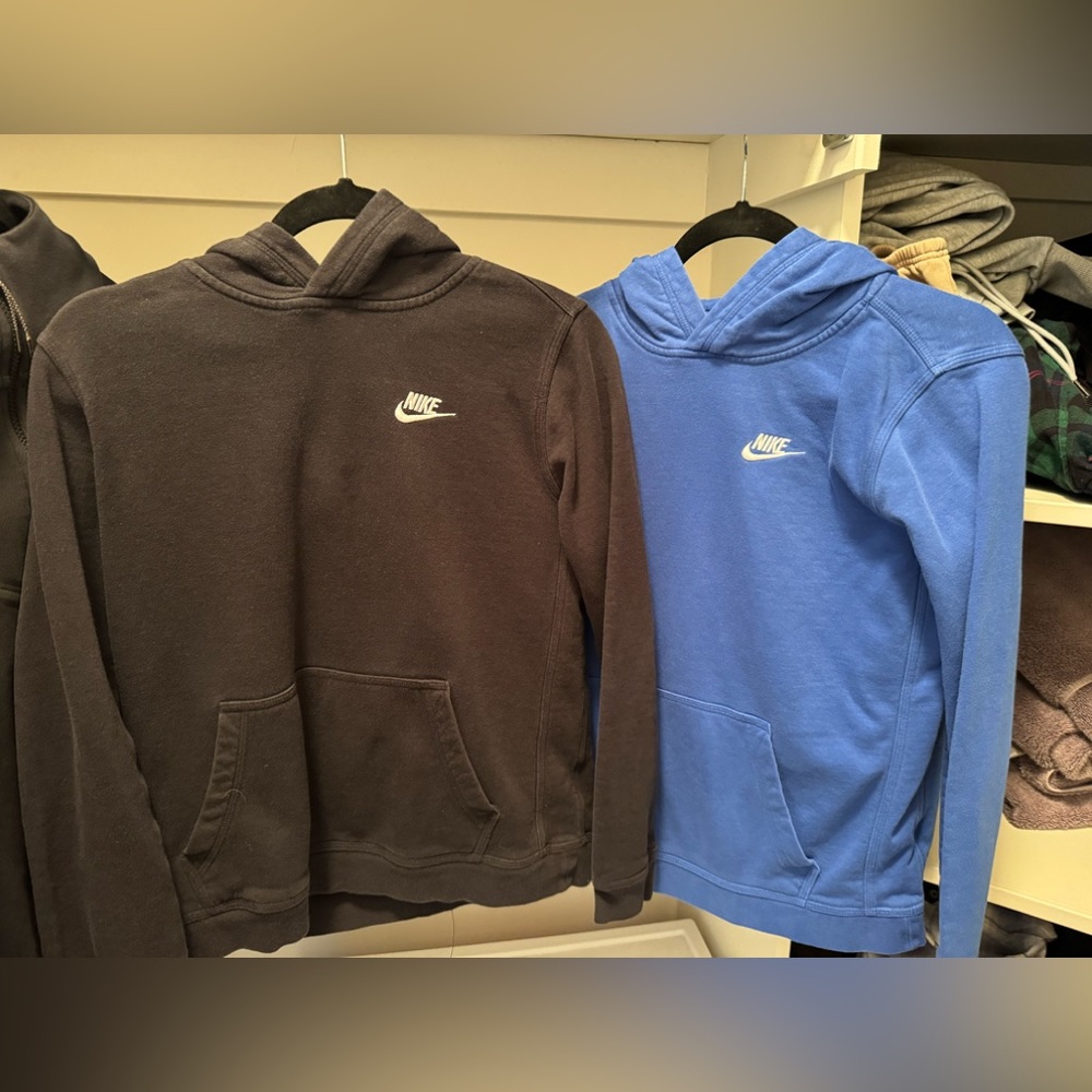 Nike Sweatshirt Bundle